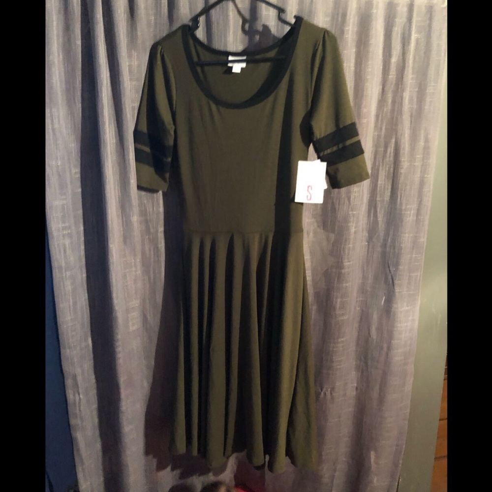Olive green skater dress - Picture 1 of 3